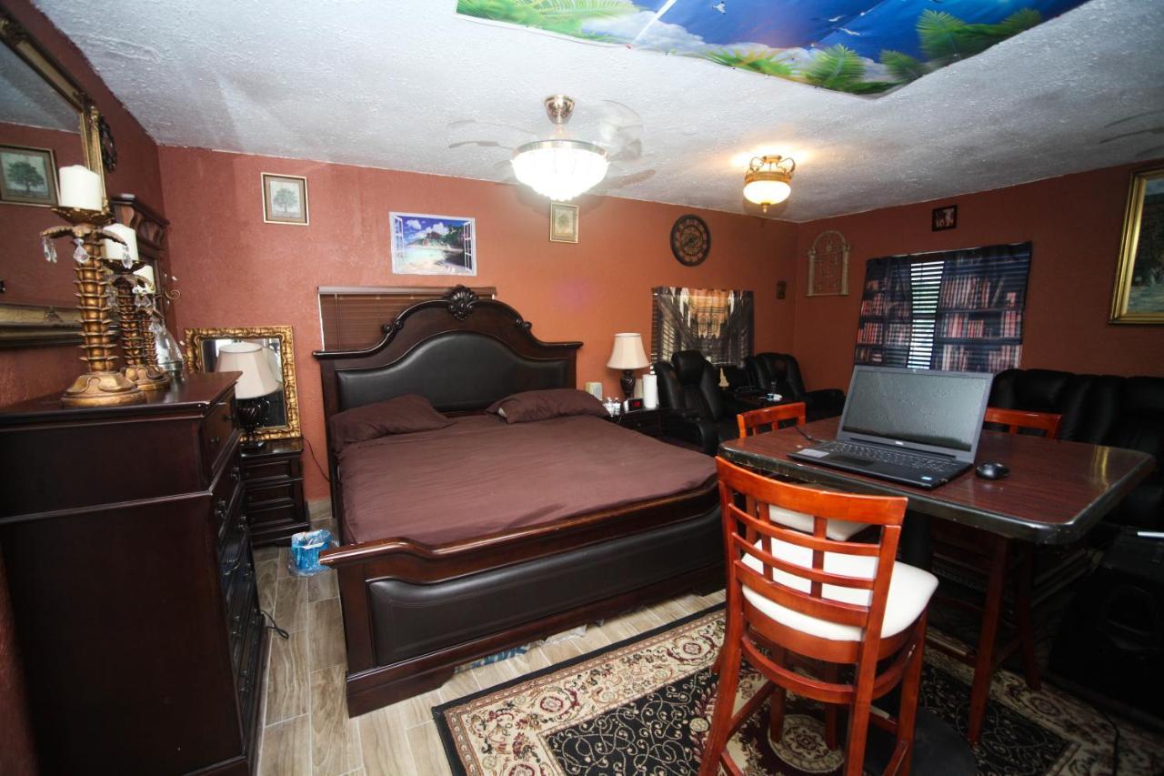 Beautiful Large Bedroom Orlando Exterior photo